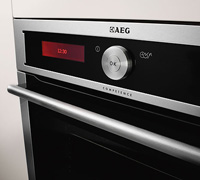Vollautomatischer Backofen AEG CuliSense BY BY9004000M