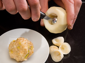  Karamellisierte Bratbirne mit N�ssen und Honig