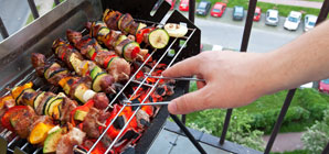 Grillen auf dem Balkon: Regeln & Rechte