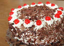 Klassische Schwarzw�lder Kirschtorte