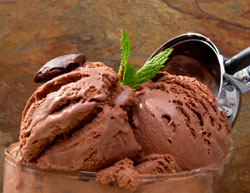 Cremiges Schokoladen-Eis
