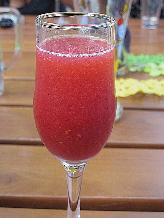 Erdbeer-Sekt Erdbeer-Sekt