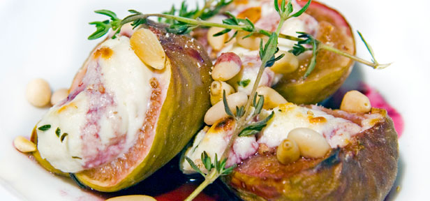 Gratinierte Ricotta-Feigen mit ger�steten Pinienkernen