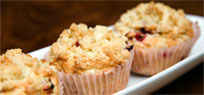 Erdbeer-Muffins mit Rhabarberf�llung