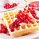 Johannisbeeren entrispen, entsaften und genie&szlig;en