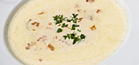 Kichererbsensuppe mit Lammfilet und Waln�ssen