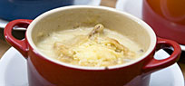 Ragout fin mit gemischten Pilzen