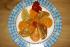 Mit Shiitake gef&uuml;llte Kartoffelravioli in roter Paprikacremesauce