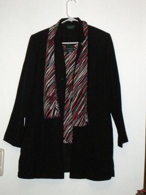schwarze Langarmbluse mit Schal und kurzarm Top Gr.42