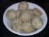 einen Kn&ouml;del mit dem Schauml&ouml;ffel herausholen und zerteilen, um zu sehen ob er durch ist