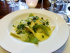 Erbsenravioli mit Zitronen-Kapern-Sauce