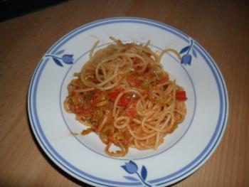 Knoblauch - Spaghetti mit Lauch und Tomate 29.12.11