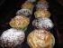 Eierlik�rmuffins mit Schokotr�pfchen und Schokomuffins mit Kirschen