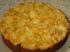 K�niglcher Apfelkuchen mit Marzipan im Teig und Streuseln