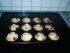 Himbeermuffins mit Hagelzucker und Schokostreusel