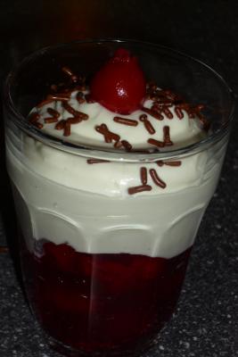 kirschsahnequarkdessert1