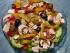 gemischter Salat mit Feta und schwarzen Oliven Mais und Champinons und Peperonis