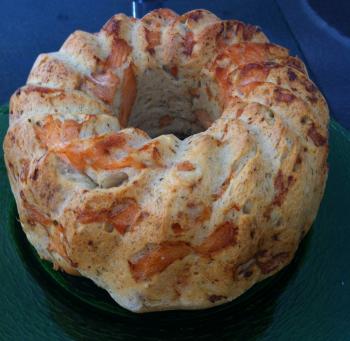Herzhafter Lachs Gugelhupf