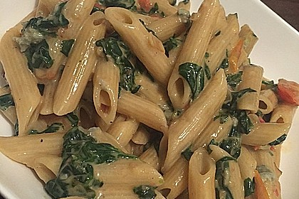 Penne mit Spinat-Gorgonzola-Sauce 1