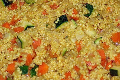 Hirsepfanne mit Joghurtsoße 35