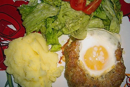 Eier im Hackfleischnest 4