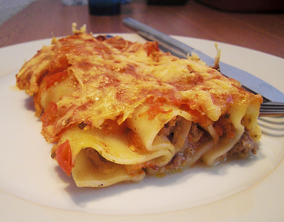 Cannelloni mit Tomaten-Hackfleisch-Füllung (Rezept mit Bild) | Chefkoch.de