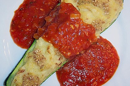 Gefüllte Zucchini mit Kartoffel-Zwiebel-Püree 1