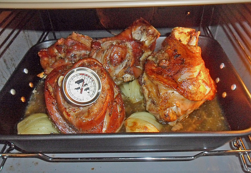 Gebratene Schweinshaxe (Rezept mit Bild) von miguan | Chefkoch.de