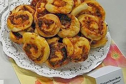 Schinken-Ananas-Pizzar&auml;der