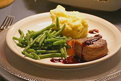 Hirschsteaks mit Johannisbeerso&szlig;e 6