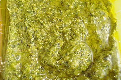 Basilikum-Pesto 2