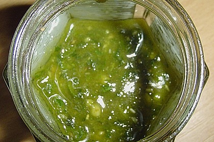 Basilikum-Pesto 1