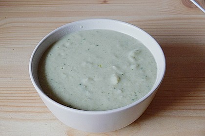 Brokkolicremesuppe 7