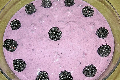 Brombeer-Sahnequark
