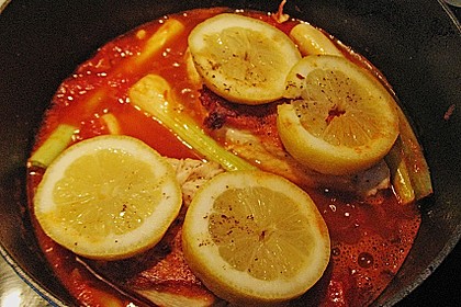 Geschmortes Huhn mit Oliven