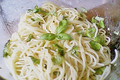 Spaghetti aglio olio 9