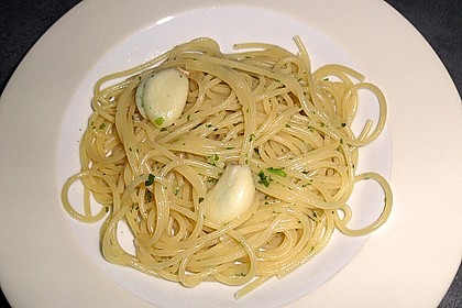 Spaghetti aglio olio 2