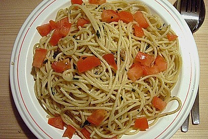 Spaghetti aglio olio 8