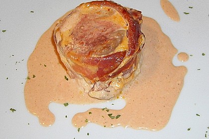 Schweinemedaillons in Paprikasahne