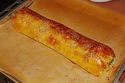 Spinatstrudel mit Schafkäse 6