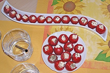 Gef&uuml;llte Tomaten mit Schafsk&auml;secreme 1