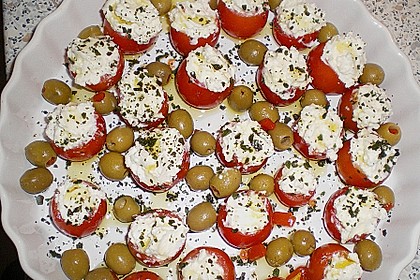 Gef&uuml;llte Tomaten mit Schafsk&auml;secreme 5