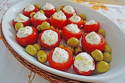 Gef&uuml;llte Tomaten mit Schafsk&auml;secreme 9