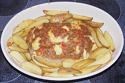 Hackbraten mit saftiger Füllung 18