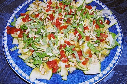 Zucchini-Carpaccio, eine Grill-Beilage