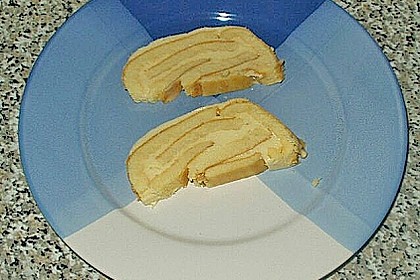 Zitronenroulade
