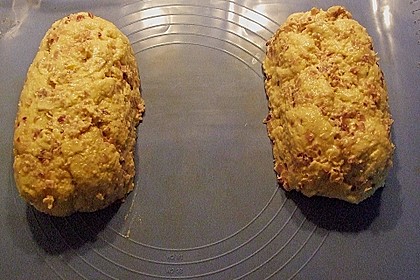 Pyren&auml;isches Zwiebelbrot 16