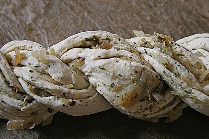 Pyren&auml;isches Zwiebelbrot 23