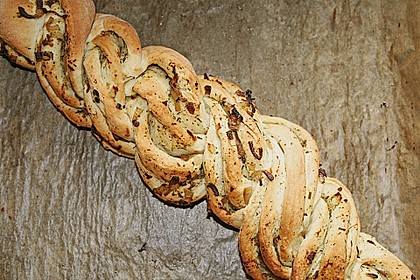 Pyren&auml;isches Zwiebelbrot 24