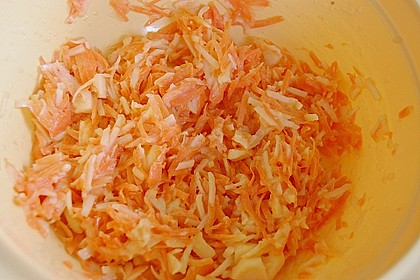 Möhren-Apfelsalat 2